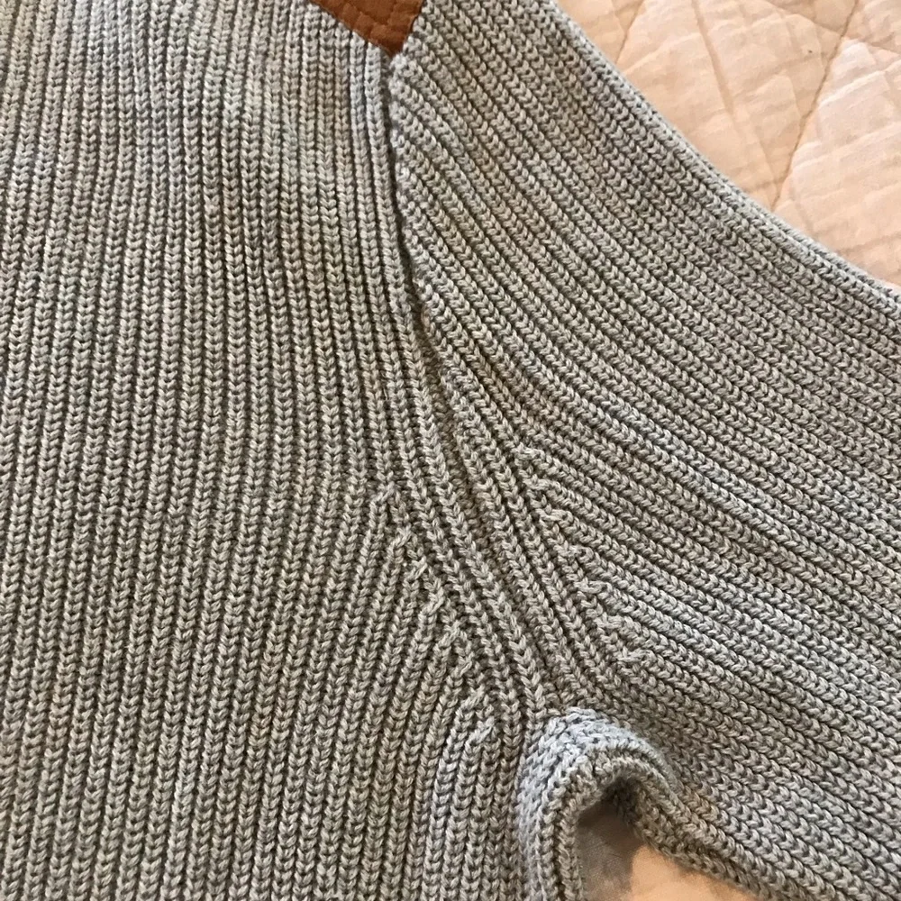 🚤J CREW Ribbed Sweater